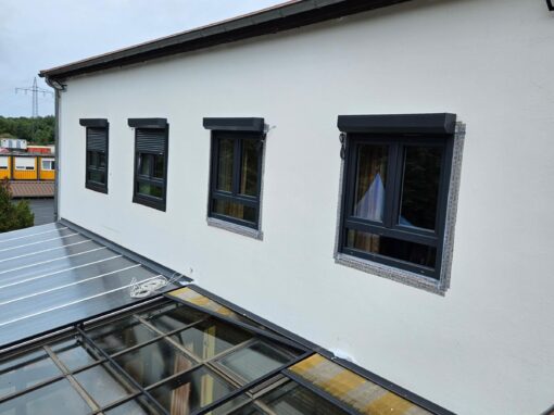 Neue Fenster mit Vorbaurollladen in Kindsbach